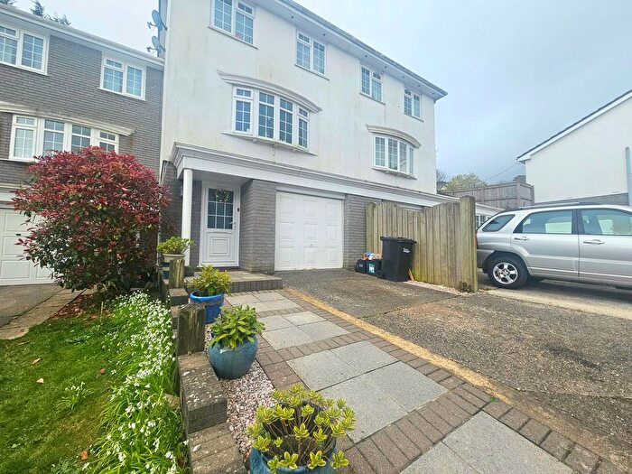 3 Bedroom Property To Rent In Hollywater Close, Torquay, TQ1