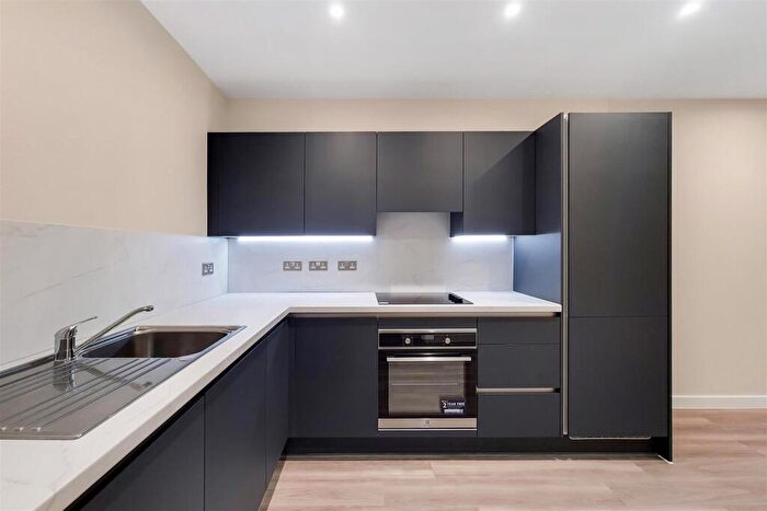 1 Bedroom Flat To Rent In Alder Point, Green Ferry Way, E17
