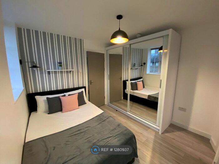 1 Bedroom Flat To Rent In Elmshaw Road, London SW15