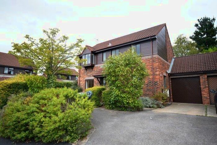 4 Bedroom Property To Rent In Teasel Way, Cambridge, CB1