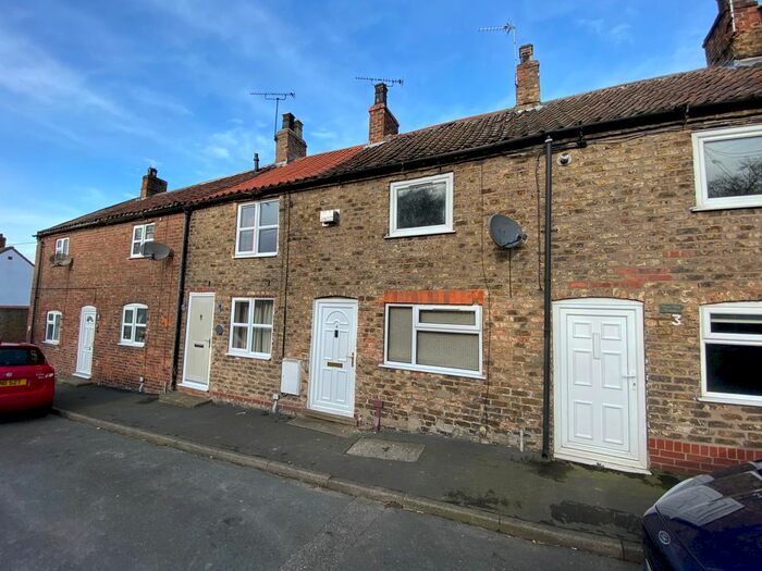 2 Bedroom Terraced House To Rent In School Lane, South Ferriby DN18