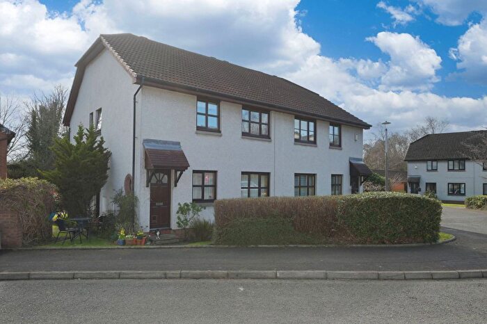 2 Bedroom Flat For Sale In Connaught Place, Trinity, Edinburgh, EH6