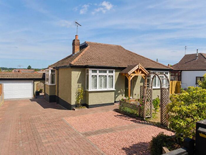 3 Bedroom Bungalow For Sale In Compton Road, Kinver, Stourbridge, DY7