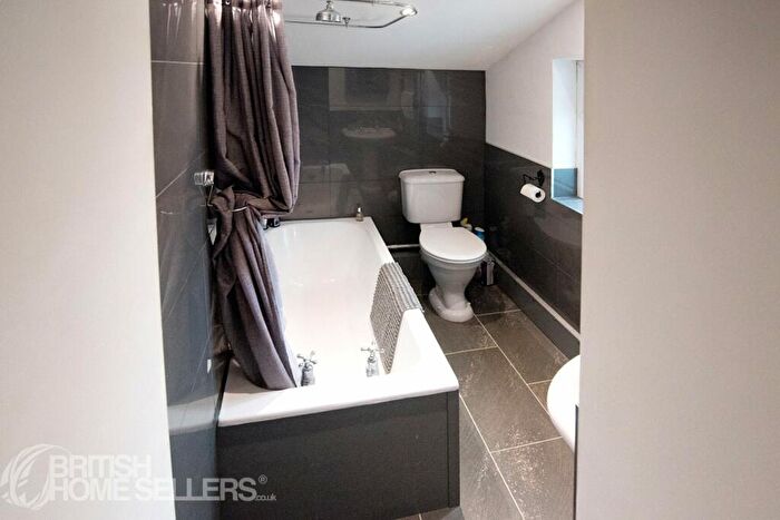 3 Bedroom Terraced House For Sale In Wellhead, Winewall, Colne, Lancashire, BB8
