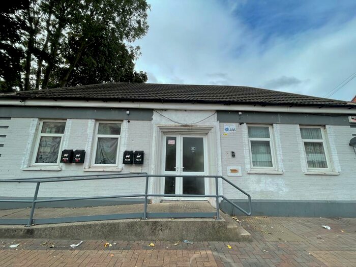 2 Bedroom Flat To Rent In Second Avenue, Grimsby, DN33