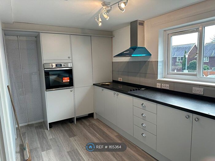 5 Bedroom Semi-Detached House To Rent In Chichester, Chichester, PO19