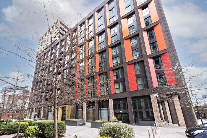 2 Bedroom Apartment To Rent In Charles Clowes Walk, London, SW11