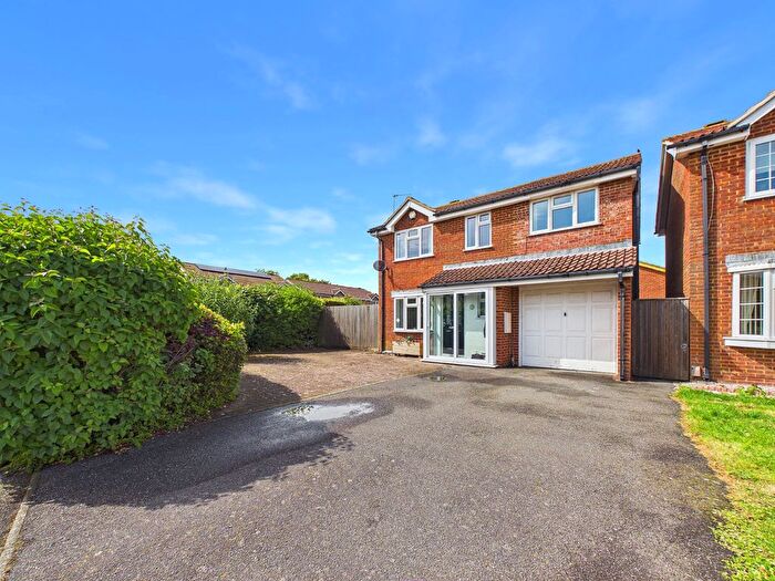 4 Bedroom Detached House For Sale In Naseby Avenue, Folkestone, Kent, CT20