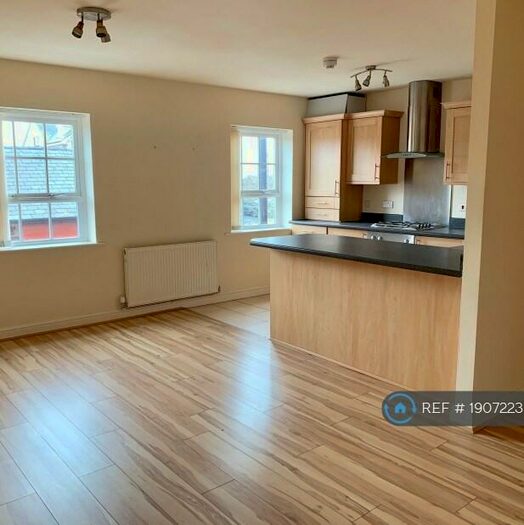 2 Bedroom Flat To Rent In High Street, Prescot, L34