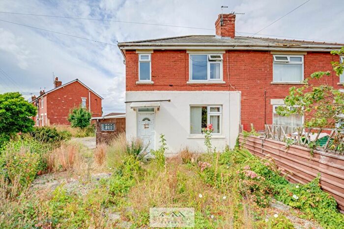 3 Bedroom Semi-Detached House For Sale In Lincoln Street, Worksop, S80