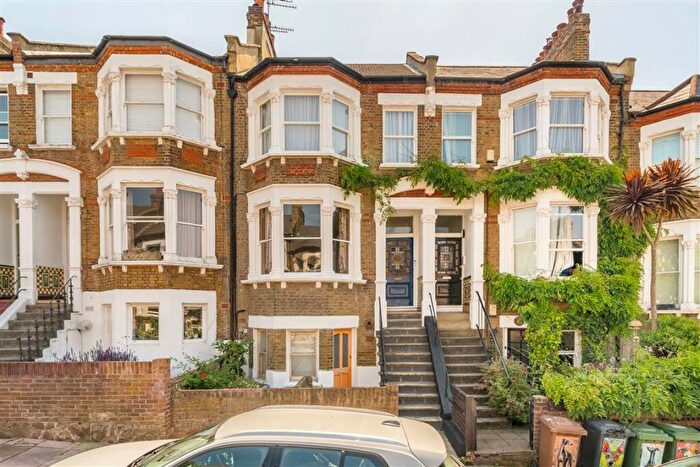 2 Bedroom Flat For Sale In Tressillian Road, Brockley, SE4