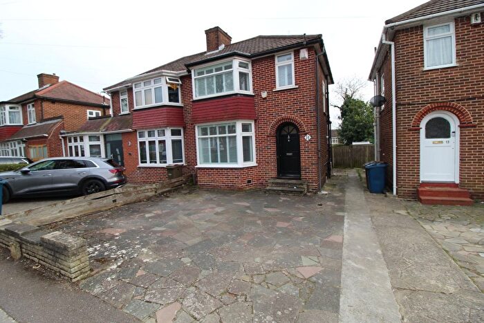 3 Bedroom Semi-Detached House To Rent In Broadcroft Avenue, Stanmore, HA7