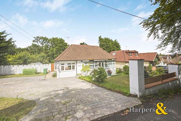 4 Bedroom Detached House For Sale In Rock Hill, Orpington, BR6