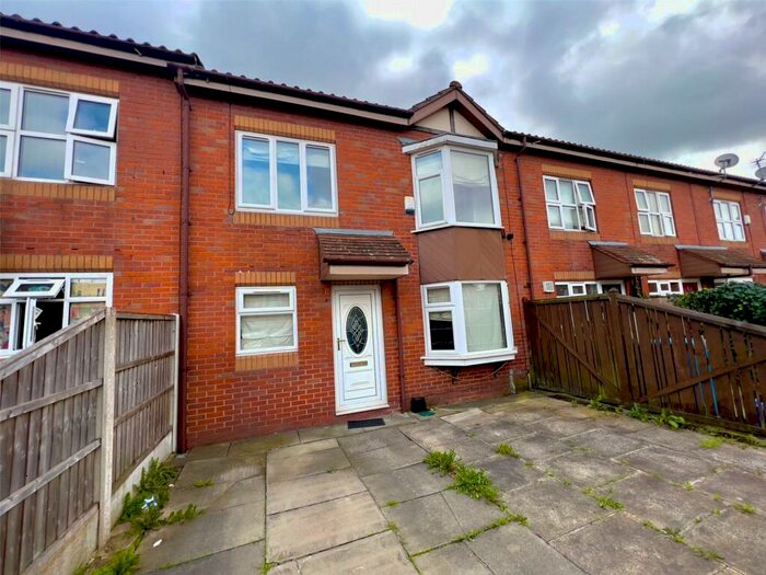 3 Bedroom Terraced House To Rent In Cloughfield Avenue, Salford, Greater Manchester, M5