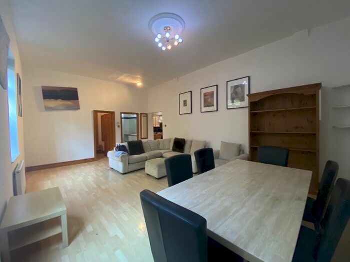 3 Bedroom Flat To Rent In Maida Vale, London, W9