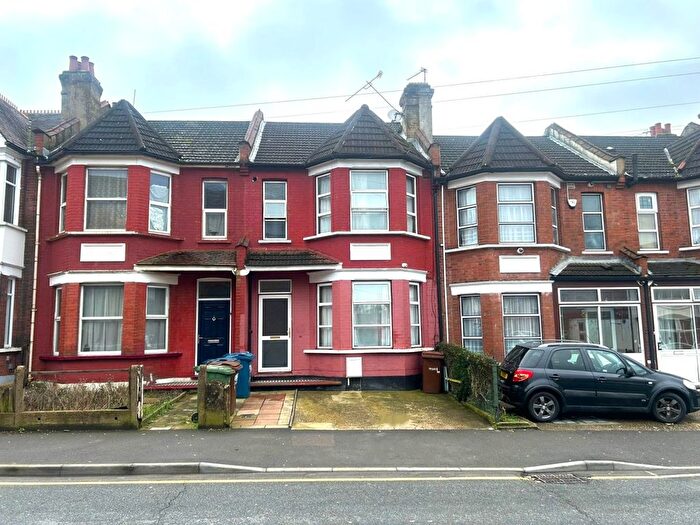 4 Bedroom Terraced House To Rent In Locket Road, Harrow, HA3