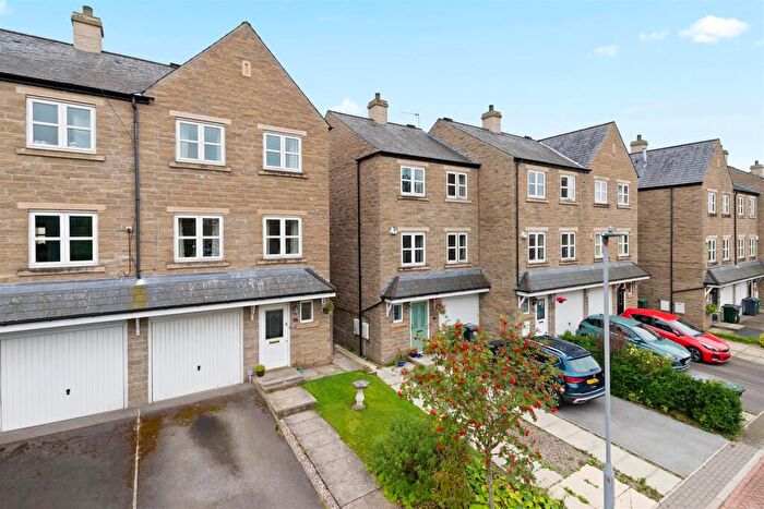 4 Bedroom House For Sale In Low Beck, Ilkley, LS29