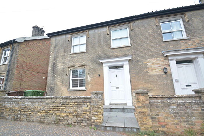3 Bedroom Semi-Detached House To Rent In Redenhall Road, Harleston, IP20