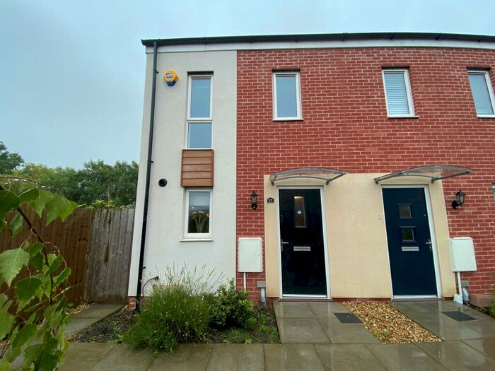 3 Bedroom House To Rent In Kenney Street, Bristol, BS13