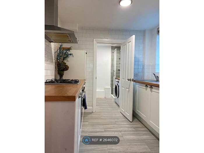 3 Bedroom Terraced House To Rent In Boxley Street, London, E16
