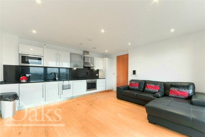 1 Bedroom Apartment To Rent In Altyre Road, East Croydon, CR0