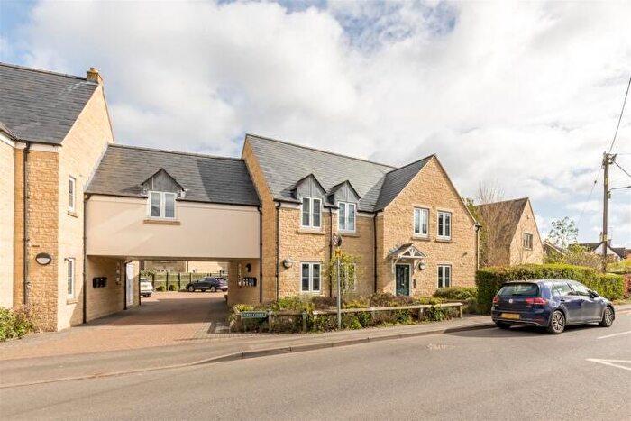 1 Bedroom Apartment To Rent In Dukes Court, Shipton Road, Woodstock, OX20