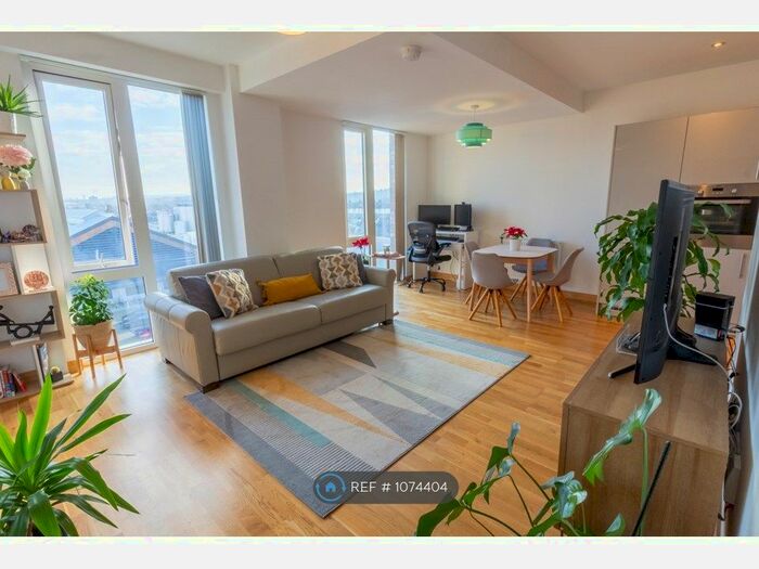 1 Bedroom Flat To Rent In Elliot Lodge, London SE10