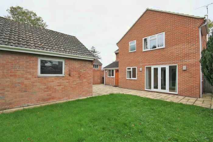 4 Bedroom Detached House To Rent In Pye Lane, Broad Town, Swindon, SN4