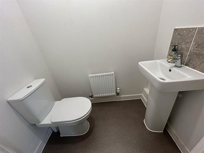 2 Bedroom End Of Terrace House To Rent In Egerton Close, Belvedere, DA17