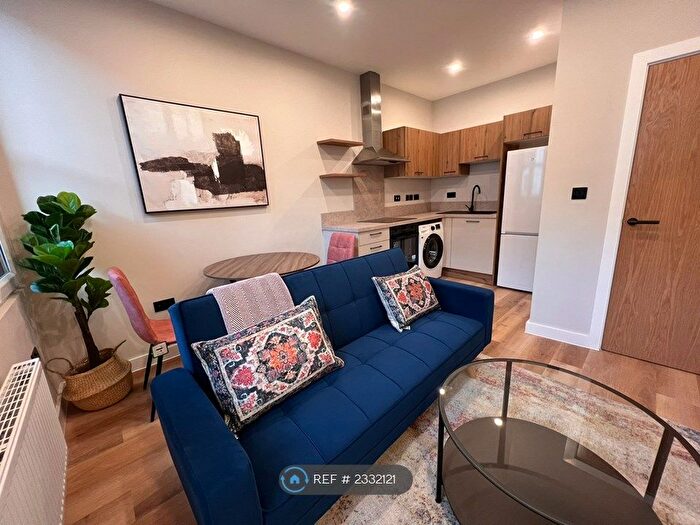 1 Bedroom Flat To Rent In The Headrow, Leeds, LS1