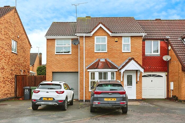 3 Bedroom Semi-detached House For Sale In Martin Drive, Syston, Leicester, LE7