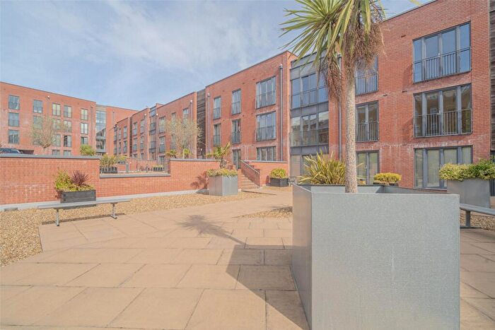 2 Bedroom Apartment To Rent In Cornwood House, Hutchings Lane, Dickens Heath, West Midlands, B90