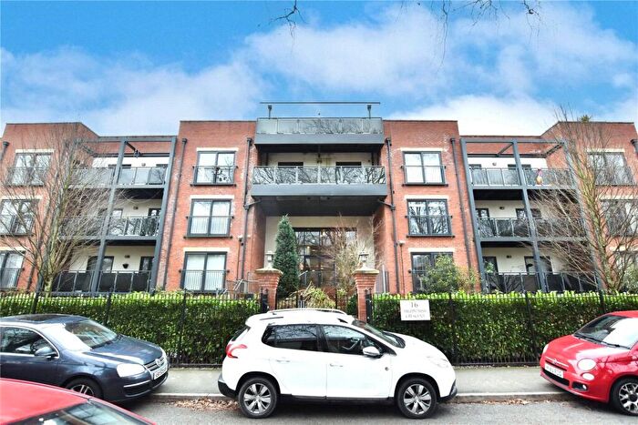 1 Bedroom Apartment To Rent In West Court, West Didsbury, Manchester, M20