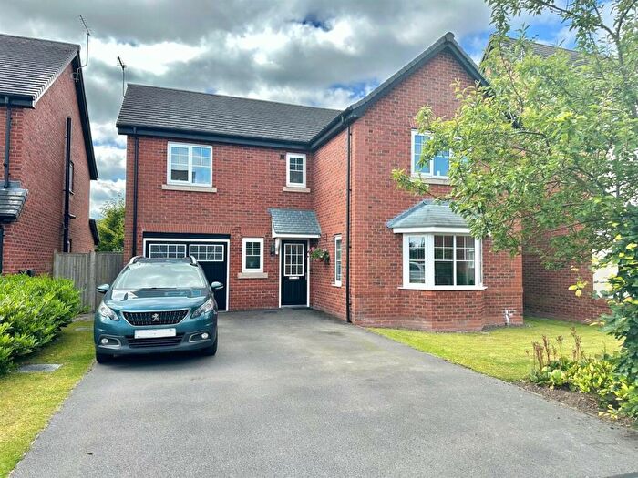 4 Bedroom Detached House For Sale In Oaks Close, Aston, Cheshire, CW5