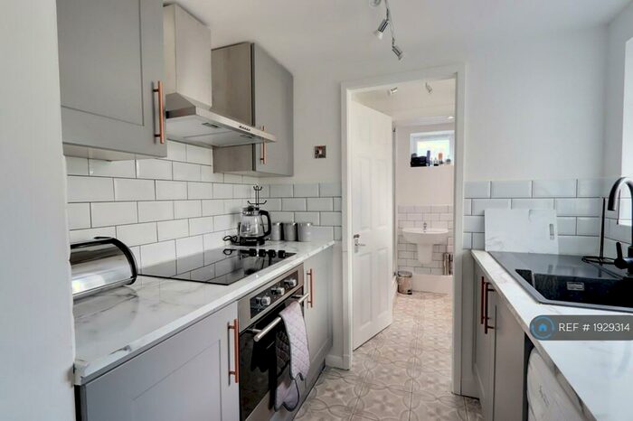 1 Bedroom Flat To Rent In Denbigh Street, Chester, CH1