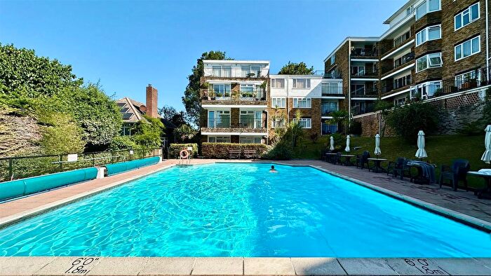 2 Bedroom Flat To Rent In Varndean Drive, Brighton, BN1