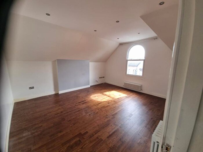 2 Bedroom Apartment To Rent In Waverley Road, Sefton Park, Liverpool, L17