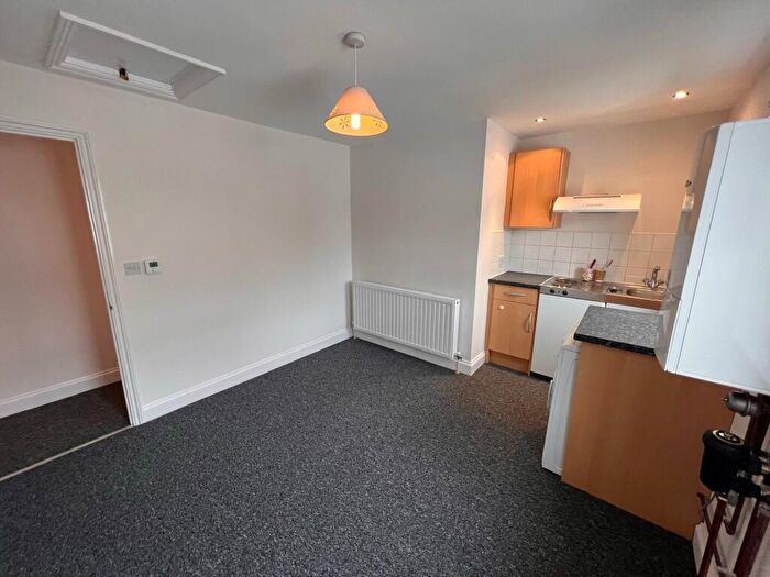 1 Bedroom Flat To Rent In Atkins Road, London, E10