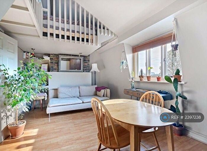 1 Bedroom Flat To Rent In Hackney Road, London, E2