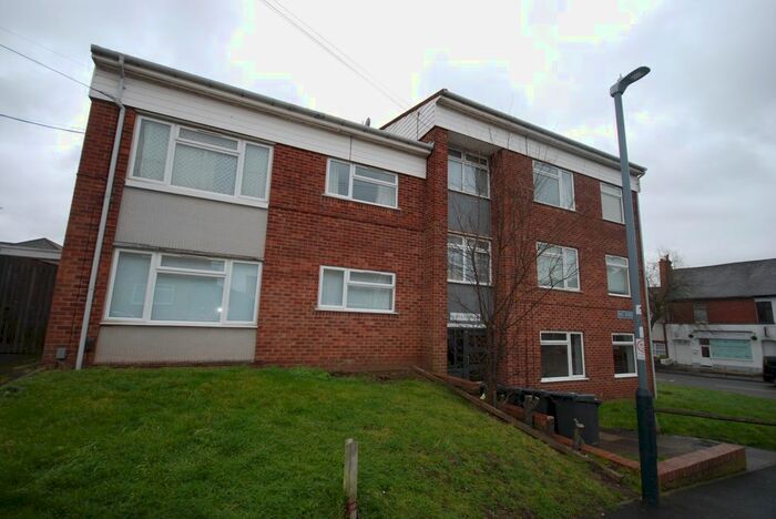2 Bedroom Flat To Rent In Hill Street, Warwick, CV34