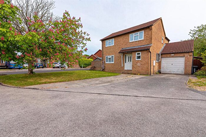 4 Bedroom Detached House For Sale In Plantagenet Crescent, Bournemouth, BH11