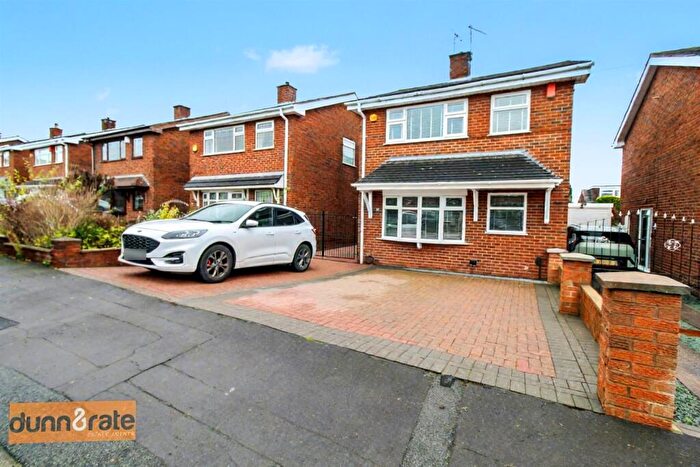 4 Bedroom Semi Detached House For Sale In Braithwell Drive, Milton, Stoke-On-Trent, ST2
