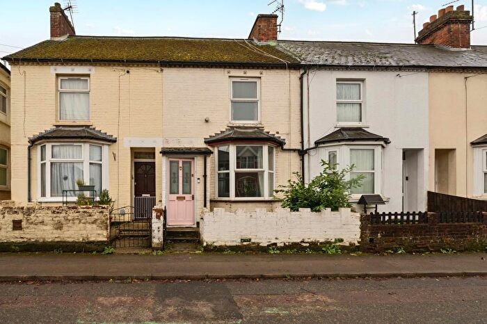 2 Bedroom Terraced House For Sale In Newbury, Berkshire, RG14