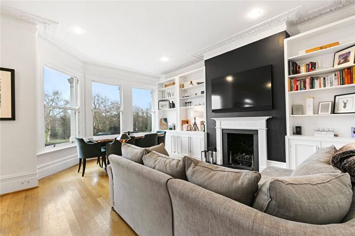 2 Bedroom Flat For Sale In Wandsworth Common West Side, London, SW18