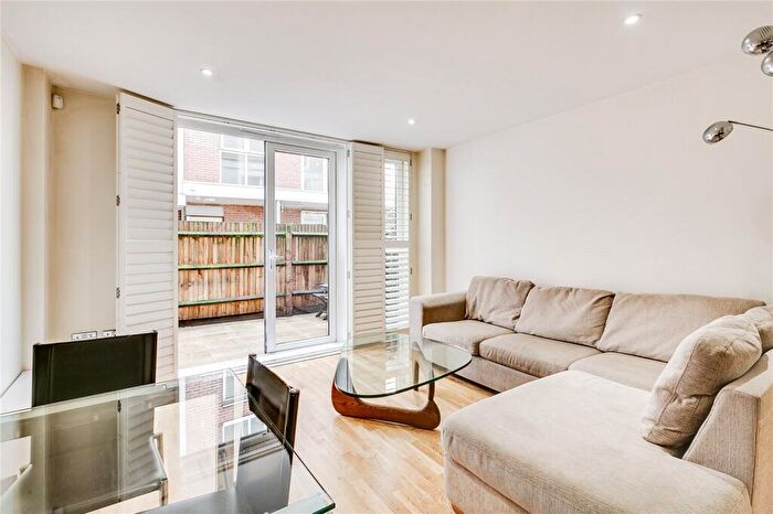 2 Bedroom Flat To Rent In Coleman Fields, Islington, N1