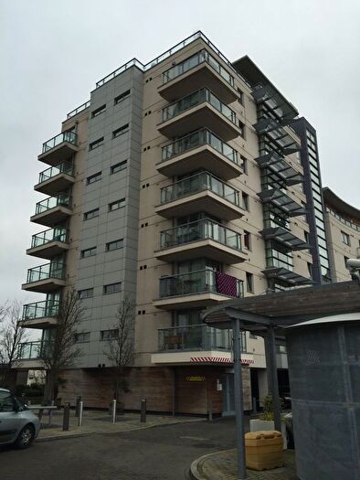 1 Bedroom Flat To Rent In Mercury Gardens, Romford, RM1