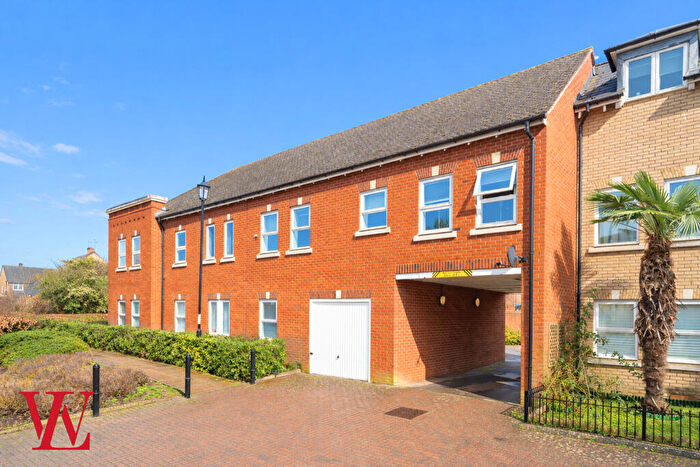 3 Bedroom Coach House For Sale In Cavell Drive, Bishop's Stortford, Hertfordshire, CM23