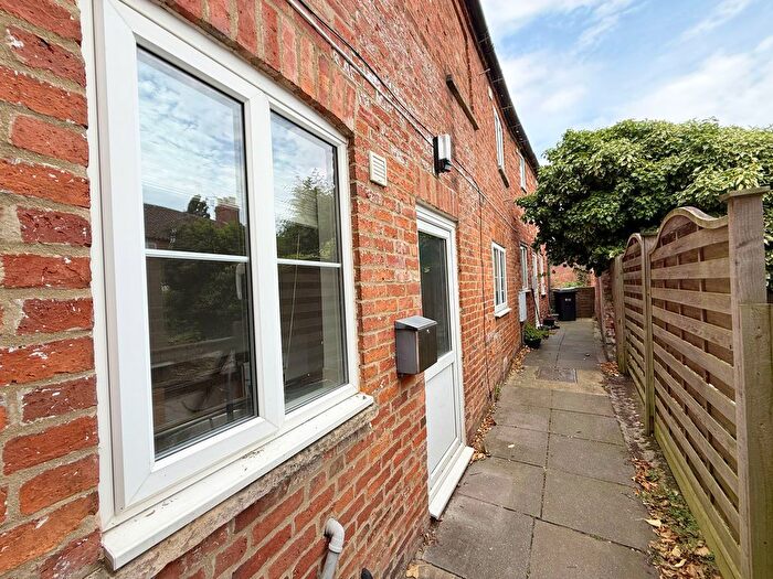 2 Bedroom Terraced House To Rent In Swinegate, Grantham, NG31