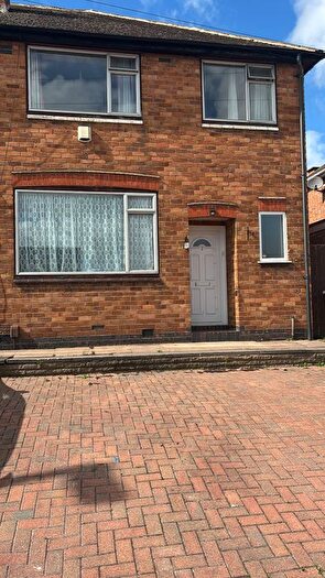 3 Bedroom Semi-Detached House To Rent In Parker Drive, Leicester, LE4