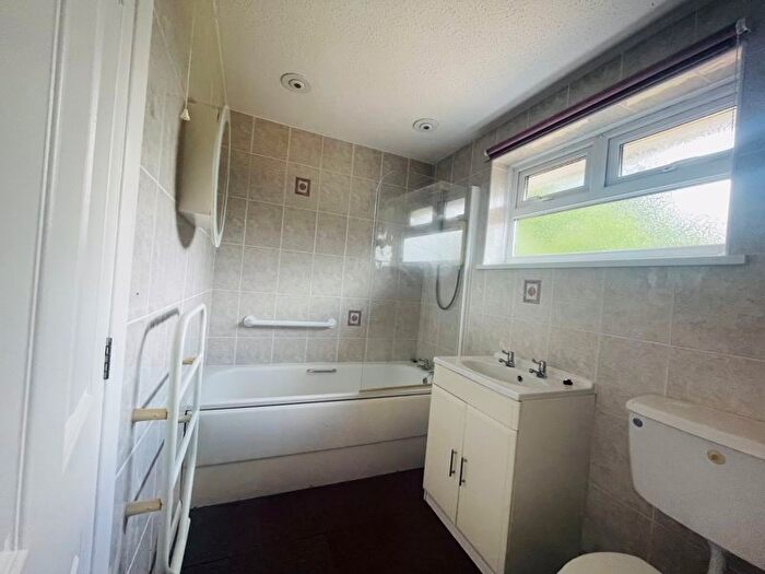 2 Bedroom Bungalow For Sale In Trecarne View, Liskeard, PL14